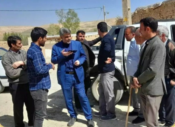 حضور فتح الله توسلی نماینده مردم بهار و کبودراهنگ در روستای محروم قراتلو و بازدید و بررسی طرح بهسازی این روستا