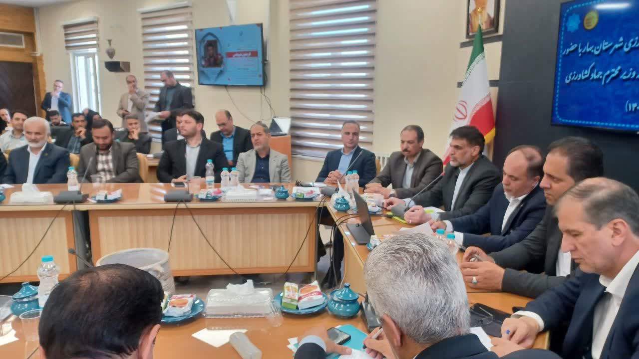 قیمت گذاری برنج ایرانی مجاز نیست ولی با افزایش قیمت نامتعارف برخورد می‌شود/ حمایت از صنایع تبدیلی و الگوی کشت