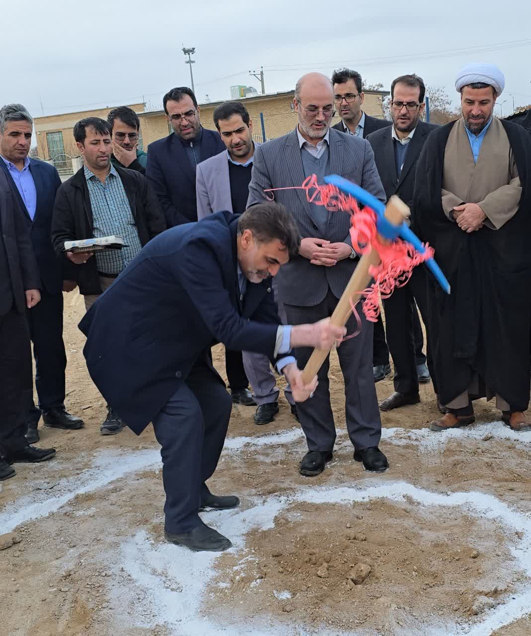 آیین کلنگ‌زنی احداث ساختمان دادسرای عمومی و انقلاب شهرستان کبودراهنگ