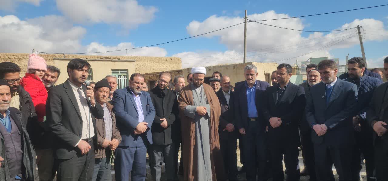 آیین کلنگ زنی احداث مدرسه ۷ کلاسه روستای دستجرد(کبودراهنگ)