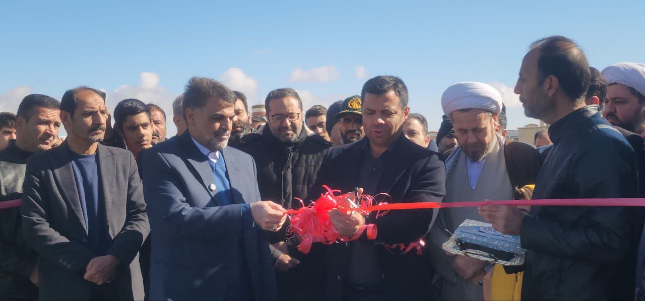 آیین افتتاح بزرگترین زمین چمن مصنوعی شهرستان کبودراهنگ در روستای نورآباد