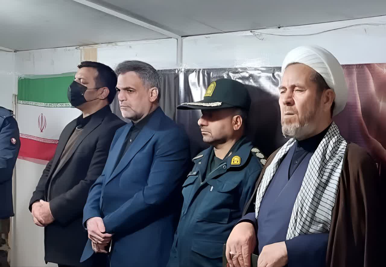 حضور و سخنرانی دکترتوسلی در مراسم تشییع شهید مدافع وطن حامد زیوری همزمان با تجمع مردم ولایتمدار شهر کبودراهنگ و بیعت با رهبر سوم انقلاب اسلامی ایران حضرت آیت الله سید مجتبی خامنه‌ای (حفظه‌الله) 