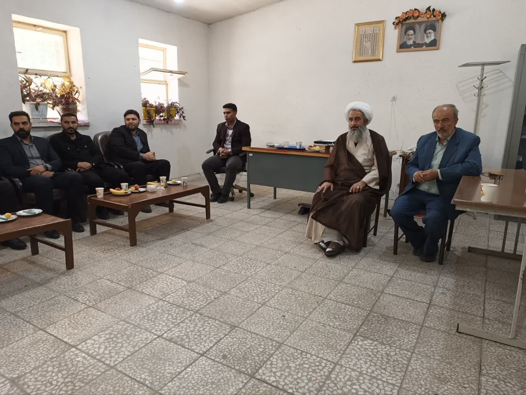 اداره آموزش و پرورش صالح آباد هفته آینده افتتاح می شود/بازدید مسئولان از روند آماده سازی و تجهیز ساختمان نمایندگی آموزش و پرورش بخش صالحآباد برای ارتقای آن به اداره مستقل
