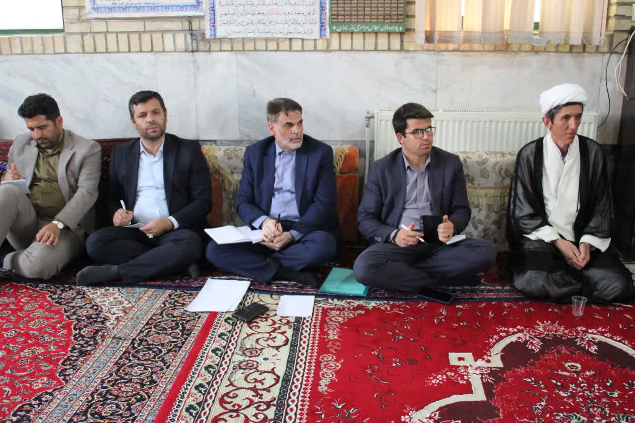 بررسی مشکلات روستای آبمشکین با حضور نماینده بهار و کبودراهنگ و مسئولان شهرستان کبودراهنگ