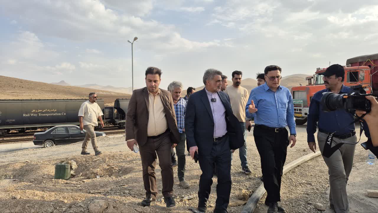 بازدید دکتر توسلی و معاون شرکت ساخت و توسعه راه آهن و بنادر و فرودگاه‌های کشور، از ایستگاه راه‌آهن کوریجان