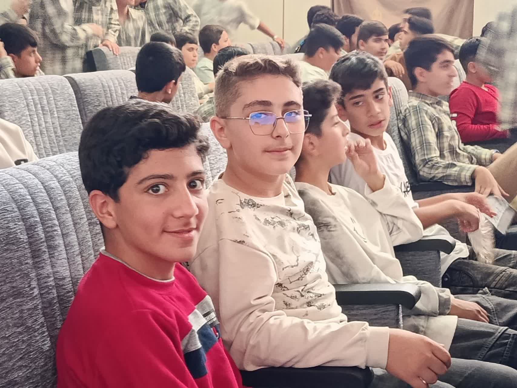 زنگ آغاز سال تحصیلی در دبیرستان استعدادهای درخشان علامه حلی کبودراهنگ نواخته شد