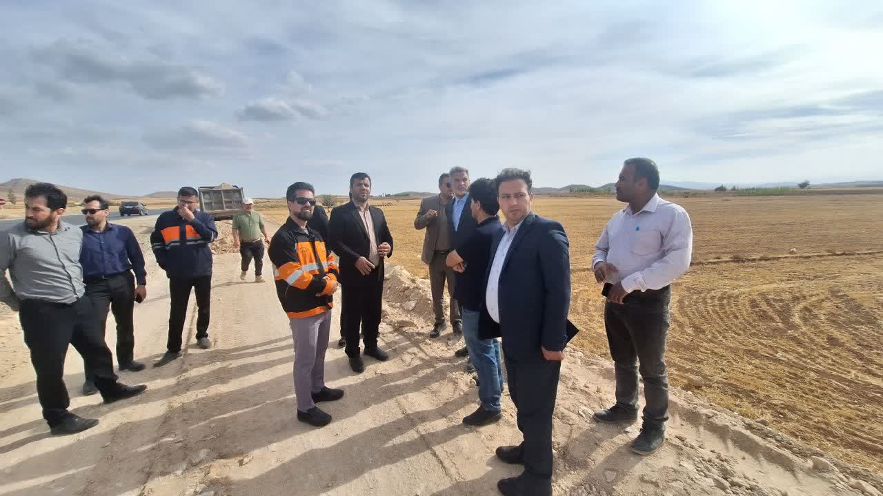 گام تازه برای ایمن‌سازی محور همدان ـ بیجار؛ بازدید دکتر توسلی از سه‌راهی سوباشی با هدف تعریض مسیر و احداث میدان